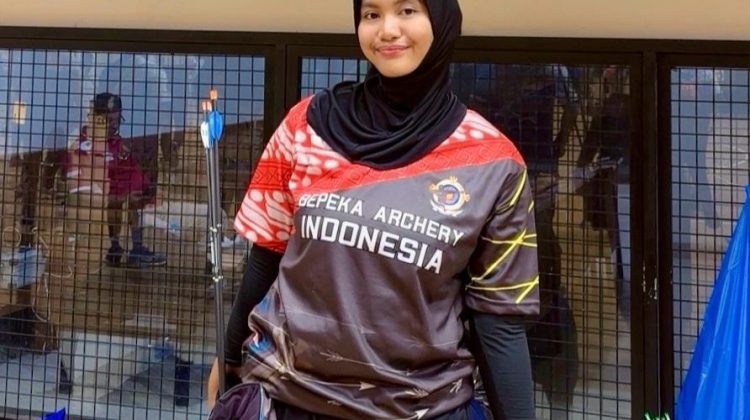 Prestasi. Adila Hermulia Putri sabet 1 Emas 3 Perak Kejuaraan Panahan UGM Indoor Championship Series 2 Yogyakarta