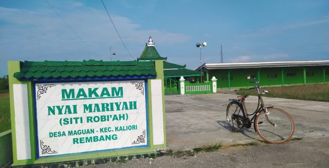 
					Makam Waliyullah Mbah Nyai Mariyah Siti Robiah Desa Maguan Kecamatan Kaliori Kabupaten Rembang
