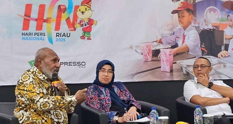 Tokoh Papua Selatan, Johanes Gebze