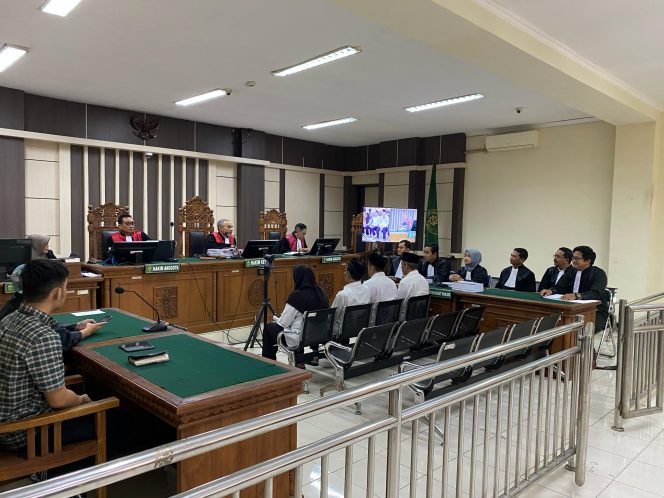 
					Sidang perkara No 99/Pid.Sus-TPK/2024/PN Smg kembali digelar di pengadilan dengan agenda pledoi atau pembelaan