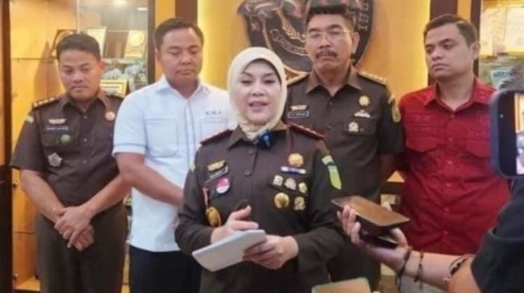 PKN Mengucapkan Terima kasih kepada Kajati Jatim yang telah melanjutkan Laporan PKN  ke tahap penyidikan dan Penggeledahan   atas  Dugaan Korupsi dinas Pendidikan Jatim