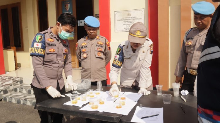 AKP Nur Dwi Edi menegaskan bahwa kegiatan ini merupakan bagian dari komitmen Polres Blora untuk menjaga kepercayaan masyarakat terhadap institusi kepolisian. (Foto:Dok.Polres Blora)
