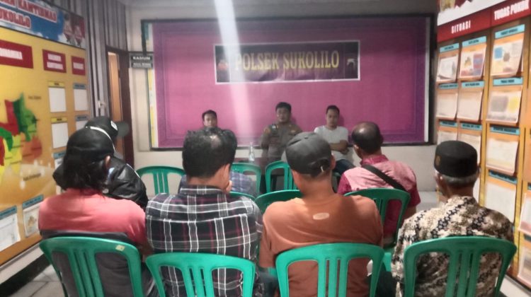 Pertanyakan Perkembangan Kasus Pembunuhan di Pasar Malam, Warga Sukolilo Datangi Polsek Sukolilo