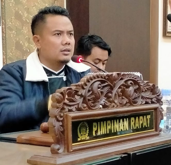 
					Ketua Umum Aliansi Madura Indonesia (AMI), Baihaki Akbar
