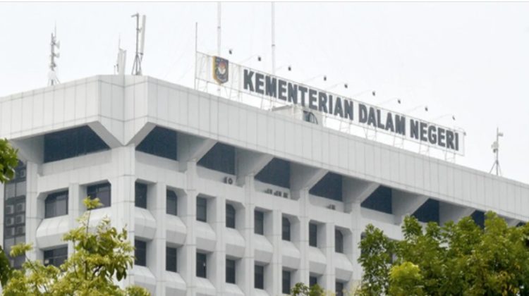 Kemendagri mengeluarkan radiogram penunjukan Bagus Panuntun Jadi Plt Wali Kota Madiun, Risma Ardhi Plt Bupati Pati
