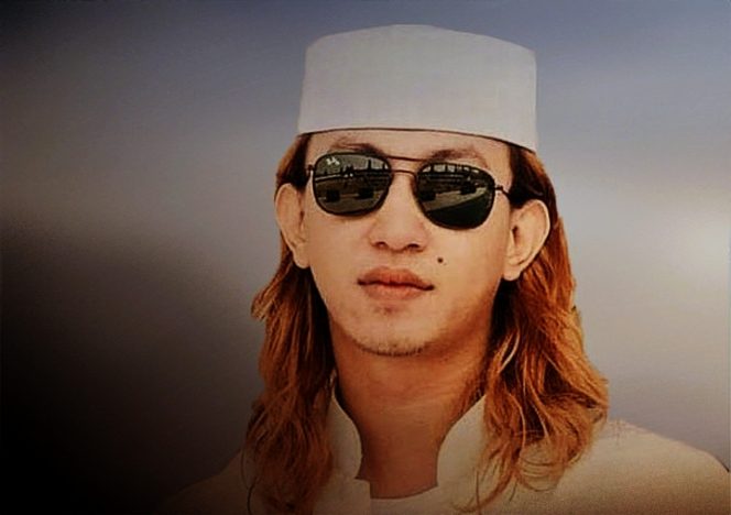 
					Bahar Bin Smith bakal dijerat Pasal 365 KUHP tentang pencurian dengan kekerasan dan/atau Pasal 170 KUHP tentang pengeroyokan dan/atau Pasal 351 KUHP tentang penganiayaan, juncto Pasal 55 KUHP tentang turut serta melakukan tindak pidana
