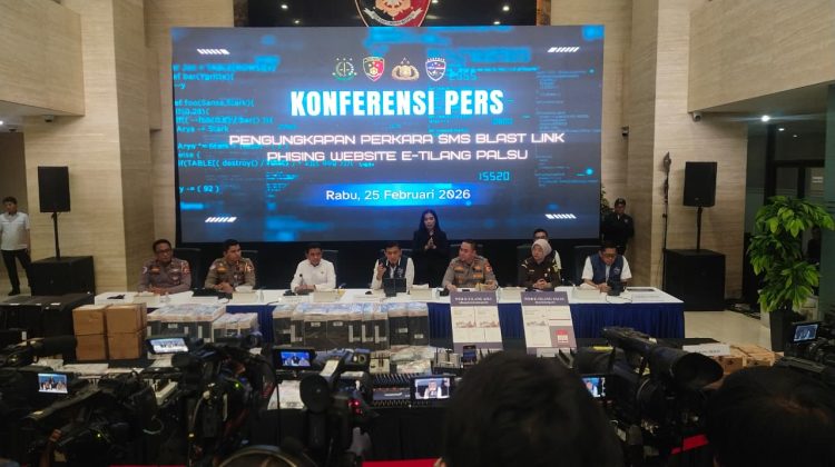 Direktorat Tindak Pidana Siber Bareskrim Polri ungkap kasus penipuan daring bermodus phishing yang menyamar sebagai situs resmi pembayaran e-tilang milik Kejaksaan Agung. (Foto:Dok.Humas Polri)

