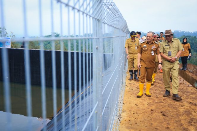 
					Embung Geblog dibangun dengan biaya Rp5,7 miliar, bersumber dari APBD Jateng tahun anggaran 2025. (Foto:Dok.Jatengprov)
