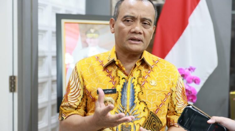 Gubernur Jawa Tengah Ahmad Luthfi meminta kepada aparat penegak hukum untuk menindak tegas aksi premanisme yang dilakukan oleh siapapun, termasuk petugas debt collector. (Foto:Dok.Jatengprov)
