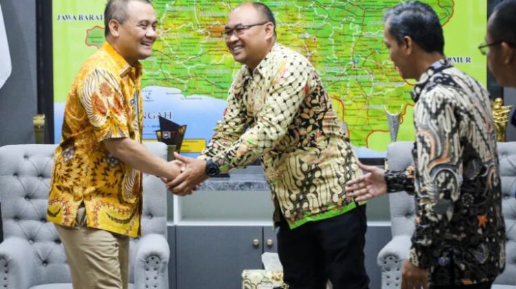 Audiensi Gubernur Jawa Tengah, Ahmad Luthfi, dengan Panitia Tawur Agung Nasional 2026
di Kantor Gubernur, Kamis (26/2/2026). (Foto:Dok.Jatengprov)
