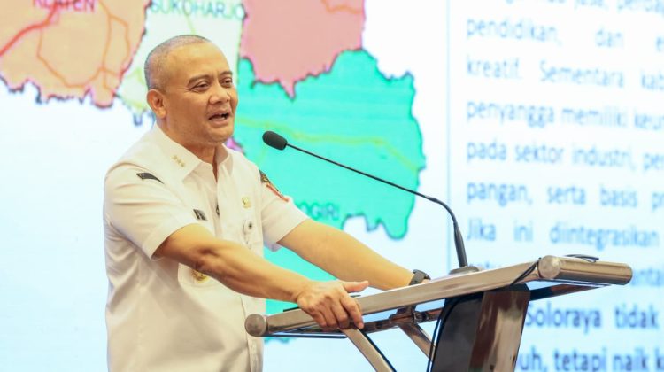 Gubernur Jawa Tengah Ahmad Luthfi penggunaan lahan sawah dilindungi (LSD) untuk dialihfungsikan menjadi lahan kering, termasuk untuk pendirian Koperasi Desa Merah Putih (KDMP). (Foto:Dok.Prov Jtg)

