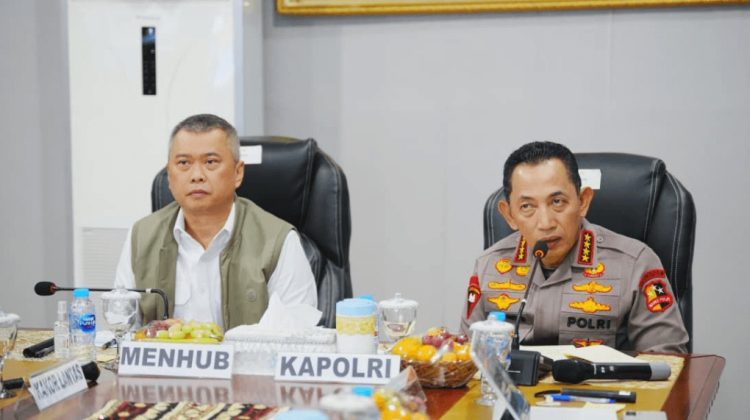 Kapolri Jenderal Listyo Sigit Prabowo menyebut tingkat kecelakaan selama arus mudik dan balik Lebaran 2026 menurun hingga 7,8 persen dibanding tahun 2025. (Foto:Dok.Humas Polri)
