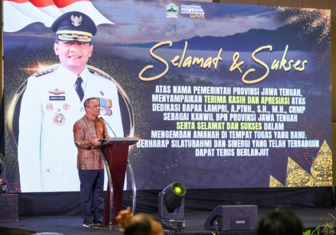 
					Gubernur Jawa Tengah Ahmad Luthfi hadiri acara pelepasan Kepala Kantor Wilayah ATR/BPN Jawa Tengah, Lampri, di Hotel Gumaya, Kota Semarang, Sabtu (28/2/2026) malam. (Foto:Dok.Jatengprov)
