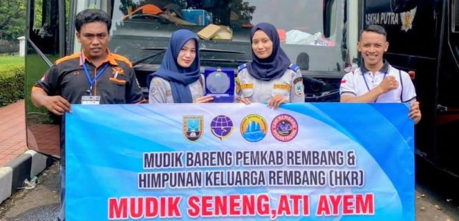 
					Pemkab Rembang menyiapkan lima unit bus dengan kapasitas masing-masing sekitar 50 penumpang. (Foto:Dok. Rembangkab)
