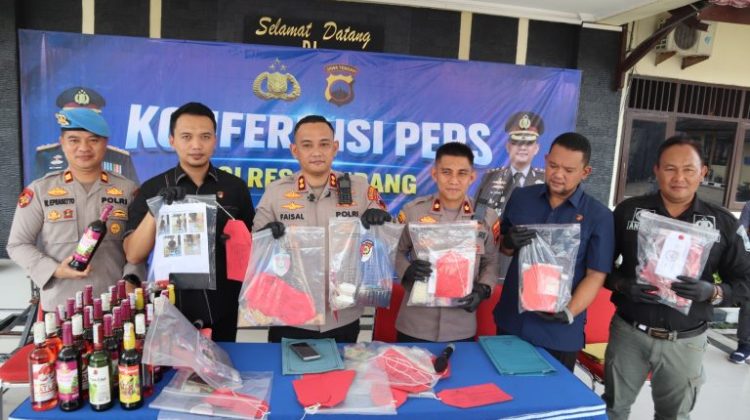 Release kasus Polres Rembang, Kamis (12/3/2026). (Foto:Dok.Humas Res.Rembang)
