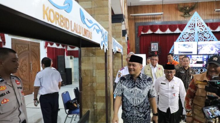 Gubernur Jawa Tengah Ahmad Luthfi saat peresmian Posko Terpadu Lebaran Pemprov. (Foto:Dok.Jatengprov)
