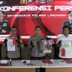 Polres Lamongan gelar konferensi pers pengungkapan kasus tindak pidana pencurian dengan pemberatan (curanmor R-2). (Foto:Dok. Polres Lamongan)
