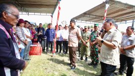 Mendagri dan Menteri PKP tinjau Program BSPS di Humbahas. (Foto:Dok. Kemendagri)
