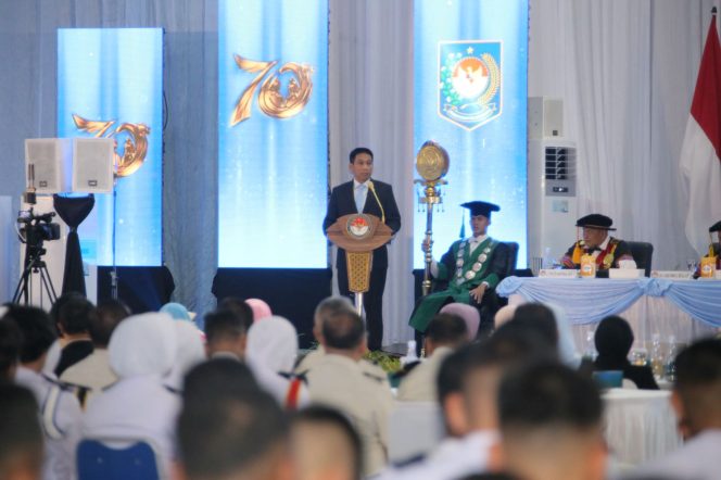 
					Wamendagri Akhmad Wiyagus dalam Sidang Senat Terbuka Dies Natalis ke-70 IPDN di Balairung Rudini, IPDN Jatinangor, Kabupaten Sumedang, Jawa Barat, Selasa (31/3/2026). (Foto:Ist)
