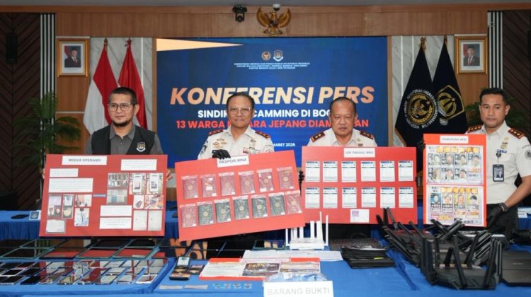 Belasan WNA diringkus dalam operasi pengawasan keimigrasian di kawasan Babakan Madang, Kabupaten Bogor, pada Senin (2/3/2026) malam. (Foto:Dok.Imigrasi Bogor)
