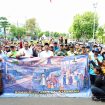 Bupati Kudus Sam’ani Intakoris bersama jajaran Forkopimda melepas sekitar 300 perantau yang diberangkatkan menggunakan enam bus menuju berbagai daerah tujuan. (Foto:Dok.Kuduskab)