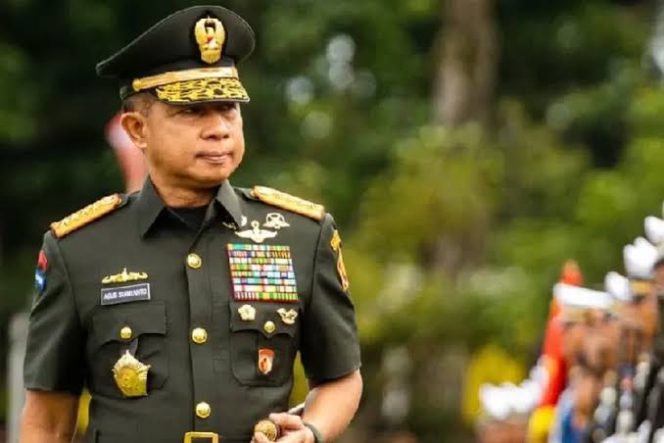 
					Panglima TNI Jenderal Agus Subiyanto terbitkan Telegram Nomor TR/283/2026, Panglima TNI memerintahkan jajaran TNI siaga 1. (Foto:Dok.Dispenad)
