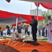 Mantan Menhan Juwono Sudarsono dimakamkan secara militer di TMP Kalibata, Jakarta hari ini. Prosesi dihadiri sejumlah tokoh nasional dan keluarga. - Antara.