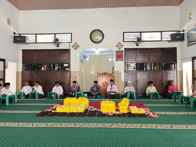 
					*30 WBP Lapas IIB Pati Tuntaskan 30 Juz dalam Khataman Al-Qur’an, Pembinaan Spiritual Rutin Tiap 40 Hari*