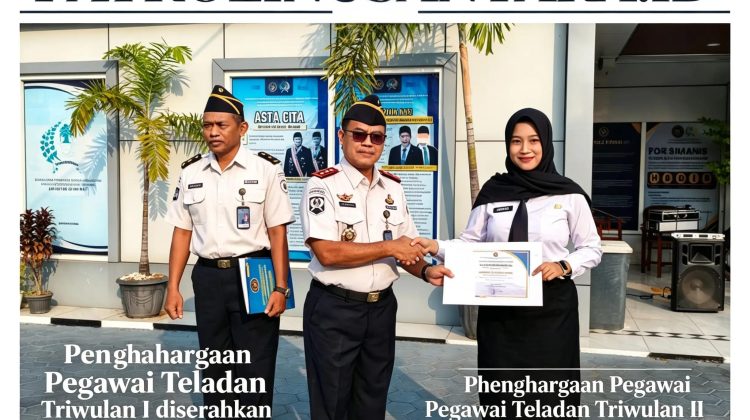 Kepala Lapas Kelas IIB Pati Pimpin Apel Pagi, Beri Penghargaan Pegawai Teladan dan Cek Kelengkapan Seragam