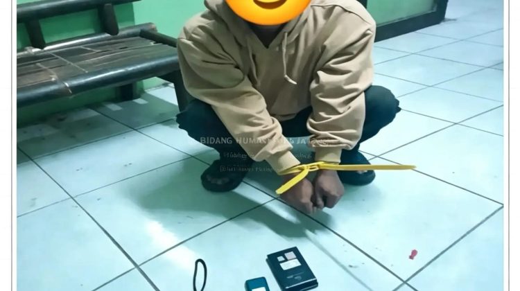 POLDA JAWA TENGAH TANGKAP TIGA PEMAKAI SABU DI ATAS PERAHU DI TEPI SUNGAI DEMAK, BERAWAL DARI LAPORAN MASYARAKAT